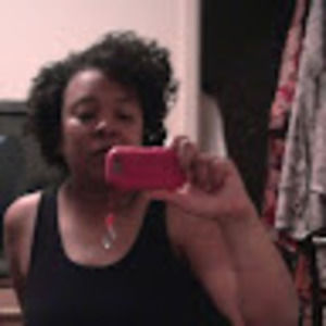 Meet your Posher, Monique